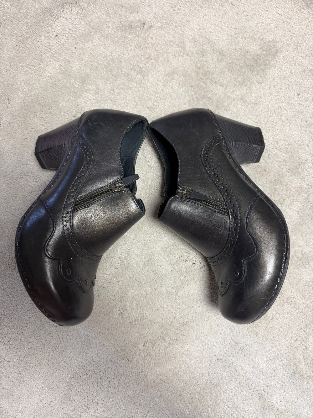 DANSKO NANCY CLOG HEELED BOOTIE ZIP BOOT PROFESSIONAL SHOE LEATHER STUDDED 36 - Picture 6 of 8